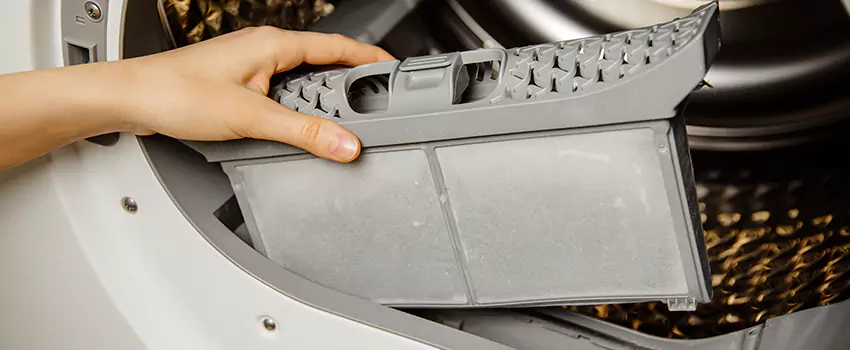 Signs Of A Clogged Dryer Lint Trap in Edina, Minnesota